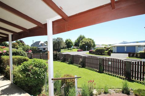 Photo of property in 26 Cedar Crescent, Mosgiel, 9024