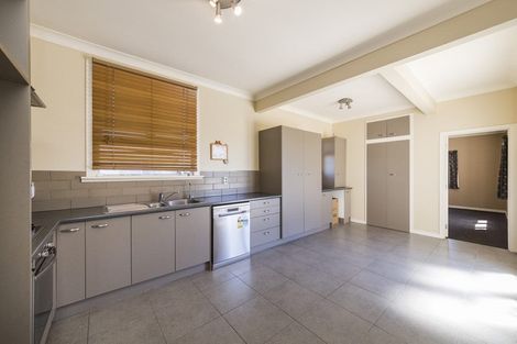 Photo of property in 629 Featherston Street, Roslyn, Palmerston North, 4414