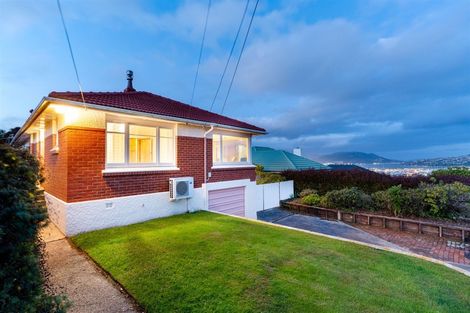 Photo of property in 138 Easther Crescent, Kew, Dunedin, 9012