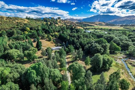 Photo of property in 752 Malaghans Road, Speargrass Flat, Queenstown, 9371