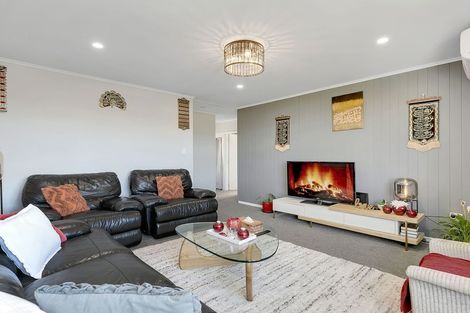 Photo of property in 12 Whenua View, Titahi Bay, Porirua, 5022