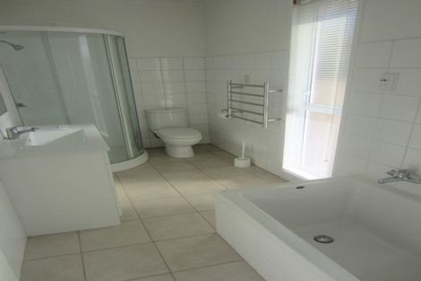 Photo of property in 79 Oriel Avenue, Tawa, Wellington, 5028