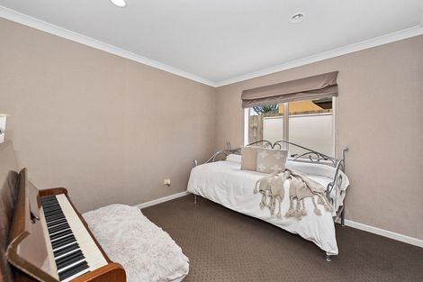 Photo of property in 10 Oldfield Court, Huntington, Hamilton, 3210