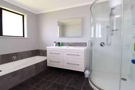 Photo of property in 29 Gordon Street, Weston, Oamaru, 9401