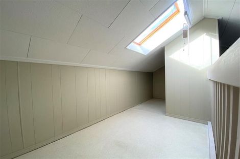 Photo of property in 2/127 Swanson Road, Henderson, Auckland, 0610