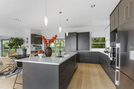 Photo of property in 24 Mewburn Rise, Karori, Wellington, 6012