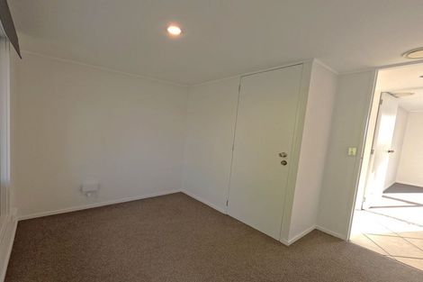 Photo of property in 951 East Coast Road, Torbay, Auckland, 0630