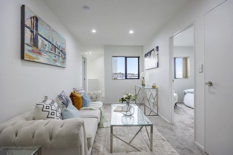 Photo of property in 3 Woodall Place, Totara Vale, Auckland, 0627