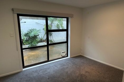 Photo of property in 3/3 Omana Road, Milford, Auckland, 0620
