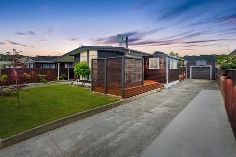 Photo of property in 27 Kiwi Street, Heretaunga, Upper Hutt, 5018