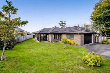 Photo of property in 6 Elizabeth Grove, Stratford, 4332