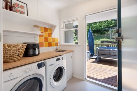 Photo of property in 11 Arene Grove, Titahi Bay, Porirua, 5022