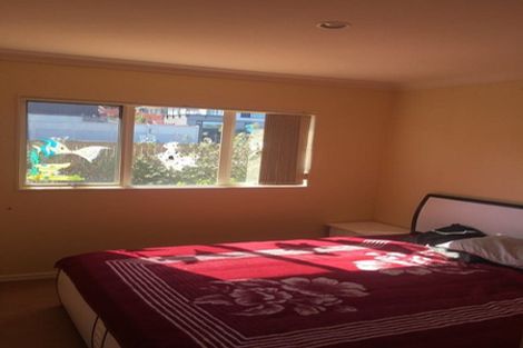 Photo of property in 22 Gilford Place, East Tamaki Heights, Auckland, 2016