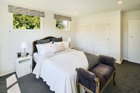 Photo of property in 5 Saint Francis Grove, Waterloo, Lower Hutt, 5011