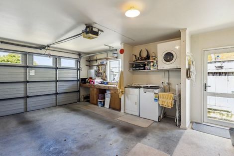 Photo of property in 4 Monterosso Place, Paraparaumu Beach, Paraparaumu, 5032