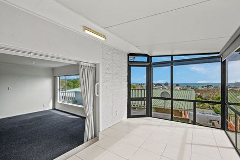 Photo of property in 75 Belt Road, New Plymouth, 4310