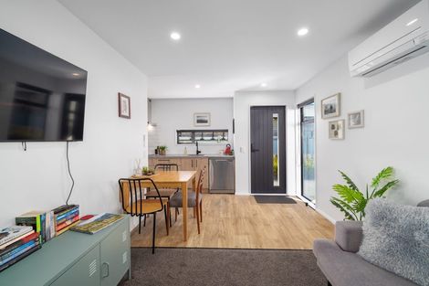 Photo of property in 2/13 Leitch Street, Somerfield, Christchurch, 8024