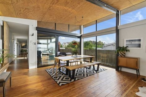 Photo of property in 69a Beachville Road, Redcliffs, Christchurch, 8081