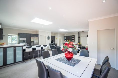 Photo of property in 26 Pahiatua Street, Hokowhitu, Palmerston North, 4410