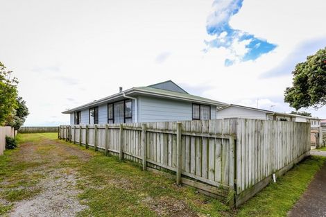 Photo of property in 72 Hume Street, Waitara, 4320