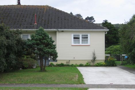 Photo of property in 37 Lockwood Crescent, Taita, Lower Hutt, 5011