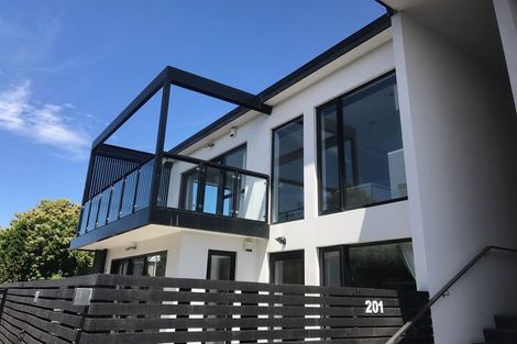 Photo of property in 4/275 Kilmore Street, Christchurch Central, Christchurch, 8011