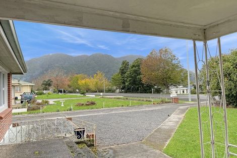 Photo of property in 18 Waihou Road, Te Aroha, 3320