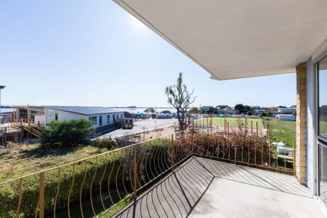 Photo of property in 21 Main Road, Redcliffs, Christchurch, 8081