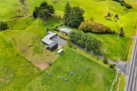 Photo of property in 5610 South Road, Rahotu, Opunake, 4681