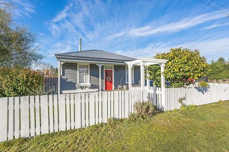 Photo of property in 4 Devon Street, Riversdale, 9776