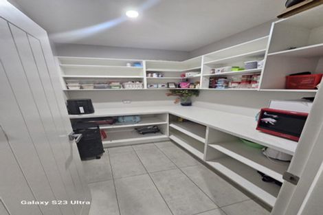 Photo of property in 86 Shillingford Boulevard, Rolleston, 7615