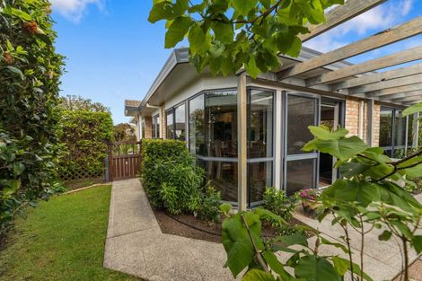 Photo of property in 24 Ocean Crest, Papamoa Beach, Papamoa, 3118