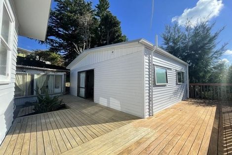 Photo of property in 63 Peach Road, Glenfield, Auckland, 0629