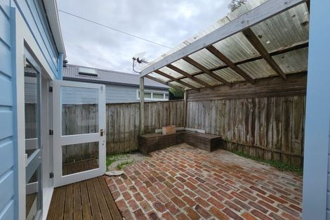 Photo of property in 105 Elizabeth Street, Mount Victoria, Wellington, 6011