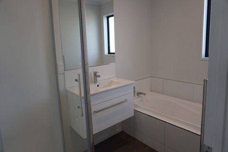 Photo of property in 28 Sholto Duncan Crescent, Halswell, Christchurch, 8025