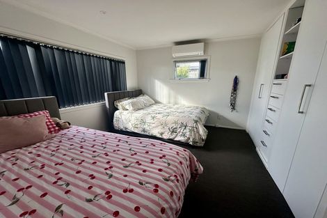 Photo of property in 66 Rimu Street, New Lynn, Auckland, 0600
