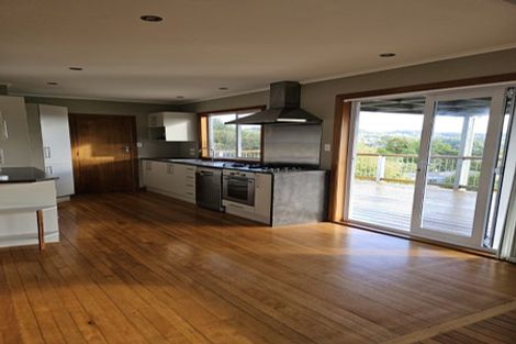 Photo of property in 168 Glengarry Road, Glen Eden, Auckland, 0602