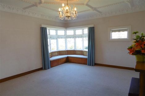 Photo of property in 10 Baring Terrace, Strandon, New Plymouth, 4312