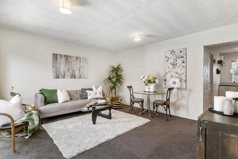 Photo of property in 6/23 Inverness Road, Browns Bay, Auckland, 0630