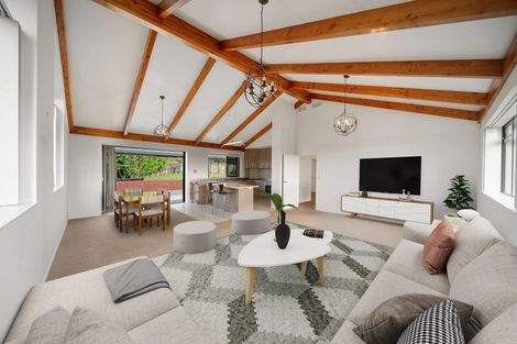 Photo of property in 5 Len Brown Place, Pukekohe, 2120