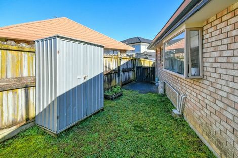 Photo of property in 33 Regalwood Place, Favona, Auckland, 2024