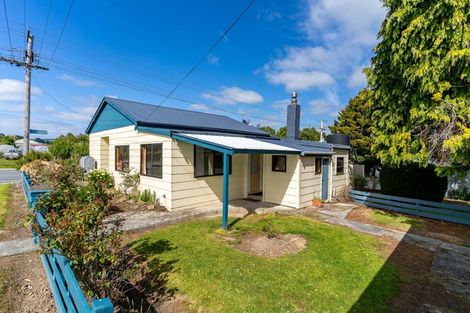 Photo of property in 1 Clark Street, Owaka, 9535