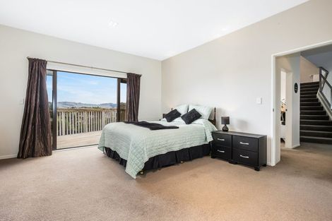 Photo of property in 4 Helm Place, Whitby, Porirua, 5024