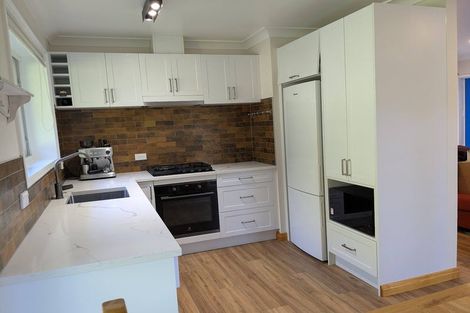 Photo of property in 188b Henderson Valley Road, Henderson, Auckland, 0612