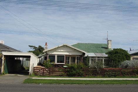 Photo of property in 115 Cornfoot Street, Castlecliff, Whanganui, 4501