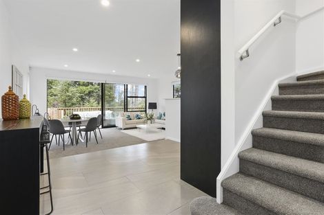 Photo of property in 4/15d Verran Road, Birkenhead, Auckland, 0626