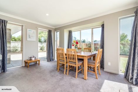 Photo of property in 16 Marlowe Place, Rolleston, 7614