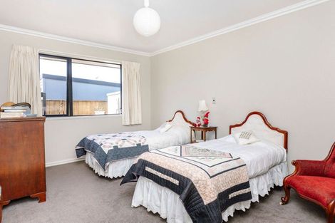 Photo of property in 35 Mcphee Street, Dannevirke, 4930