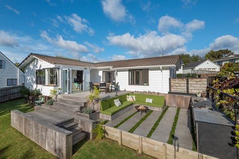 Photo of property in 9 Glendawn Place, Bayview, Auckland, 0629