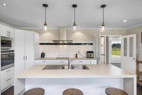 Photo of property in 250 Hughes Line, West Taratahi, Masterton, 5887